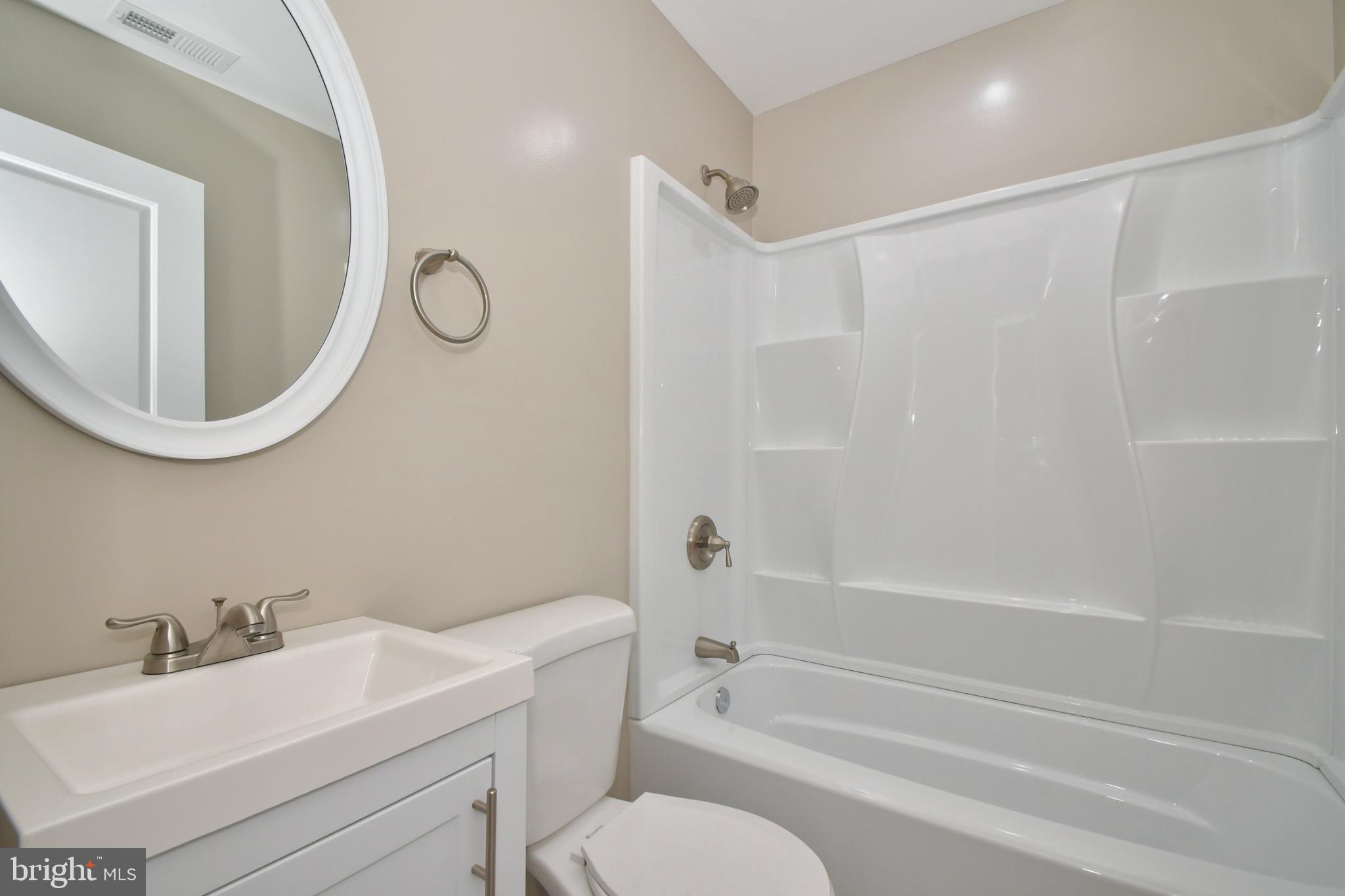 3003 Wells Avenue Sparrows Point, MD 21219 - Photo 22 of 25 Hall Bath