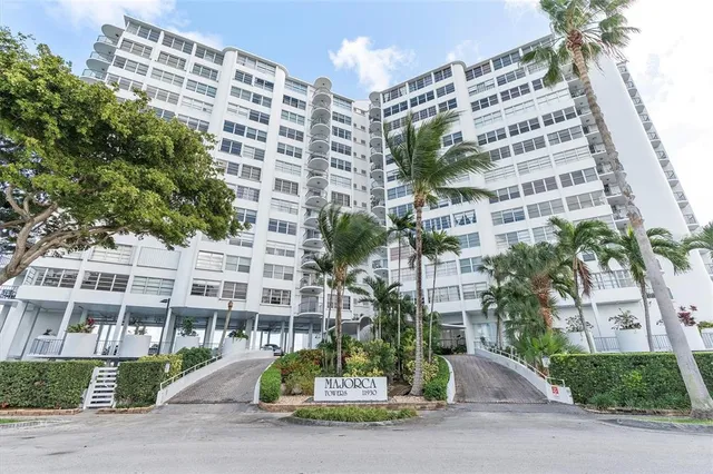 $415,000 | 11930 North Bayshore Drive, Unit 1003, North Miami, FL 33181