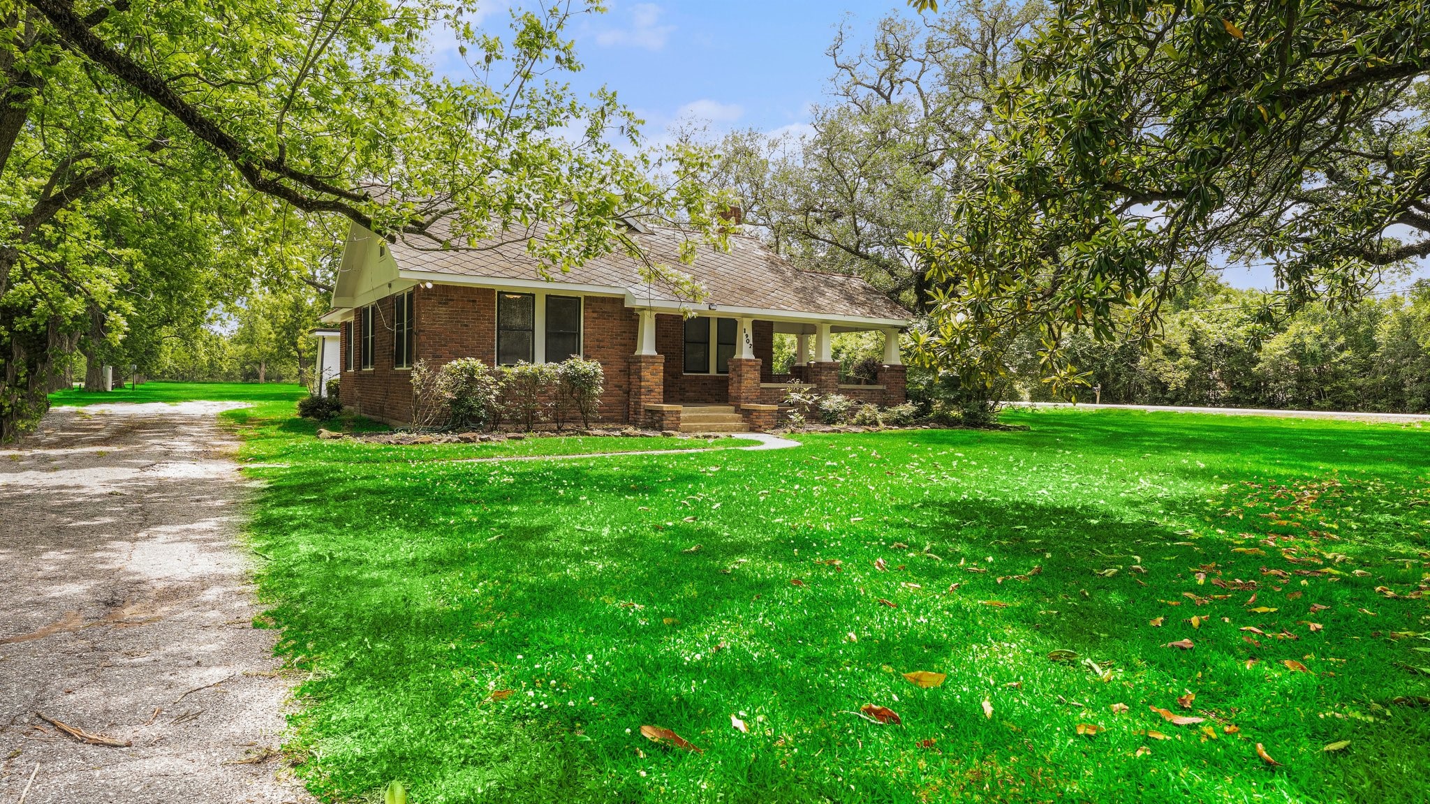 1902 Runneburg Road Crosby, TX 77532 - Photo 2 of 32