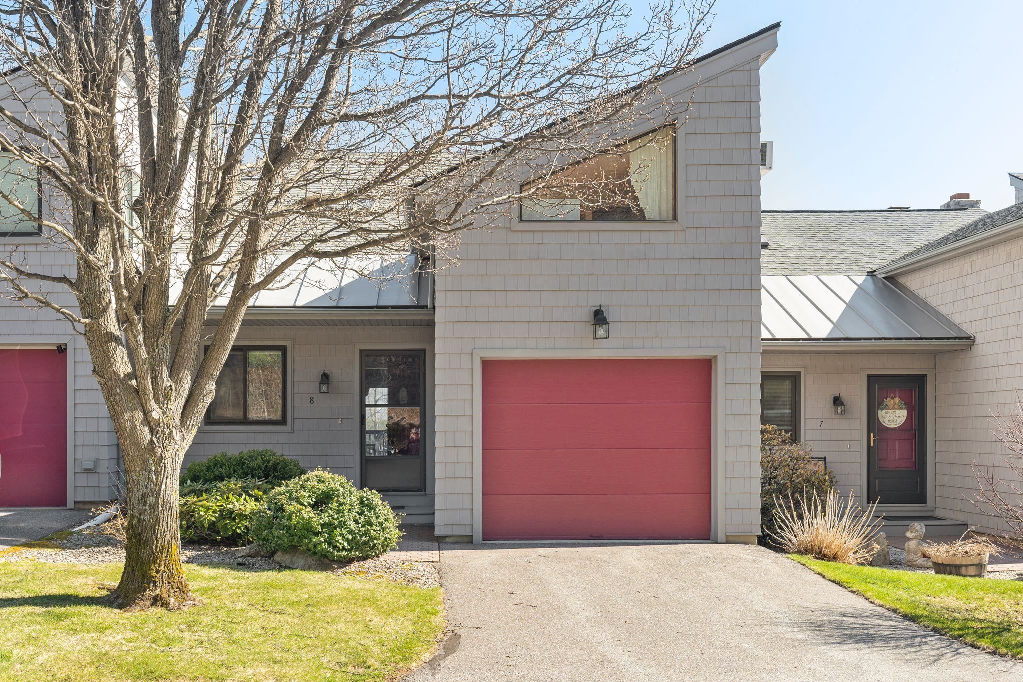 170 Belknap Point Road, Unit 8 Gilford, NH 03249 - Photo 13 of 39