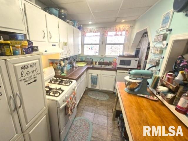 2012 East Richview Road Mount Vernon, IL 62864 - Photo 5 of 36 Gallery Image 5