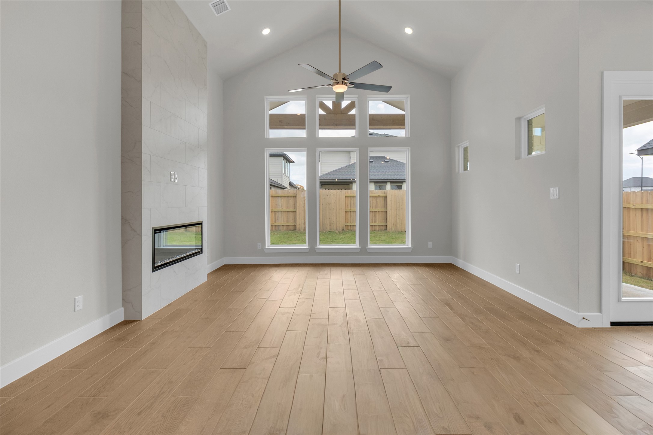2819 Pathway Mdws Lane Webster, TX 77598 - Photo 12 of 43