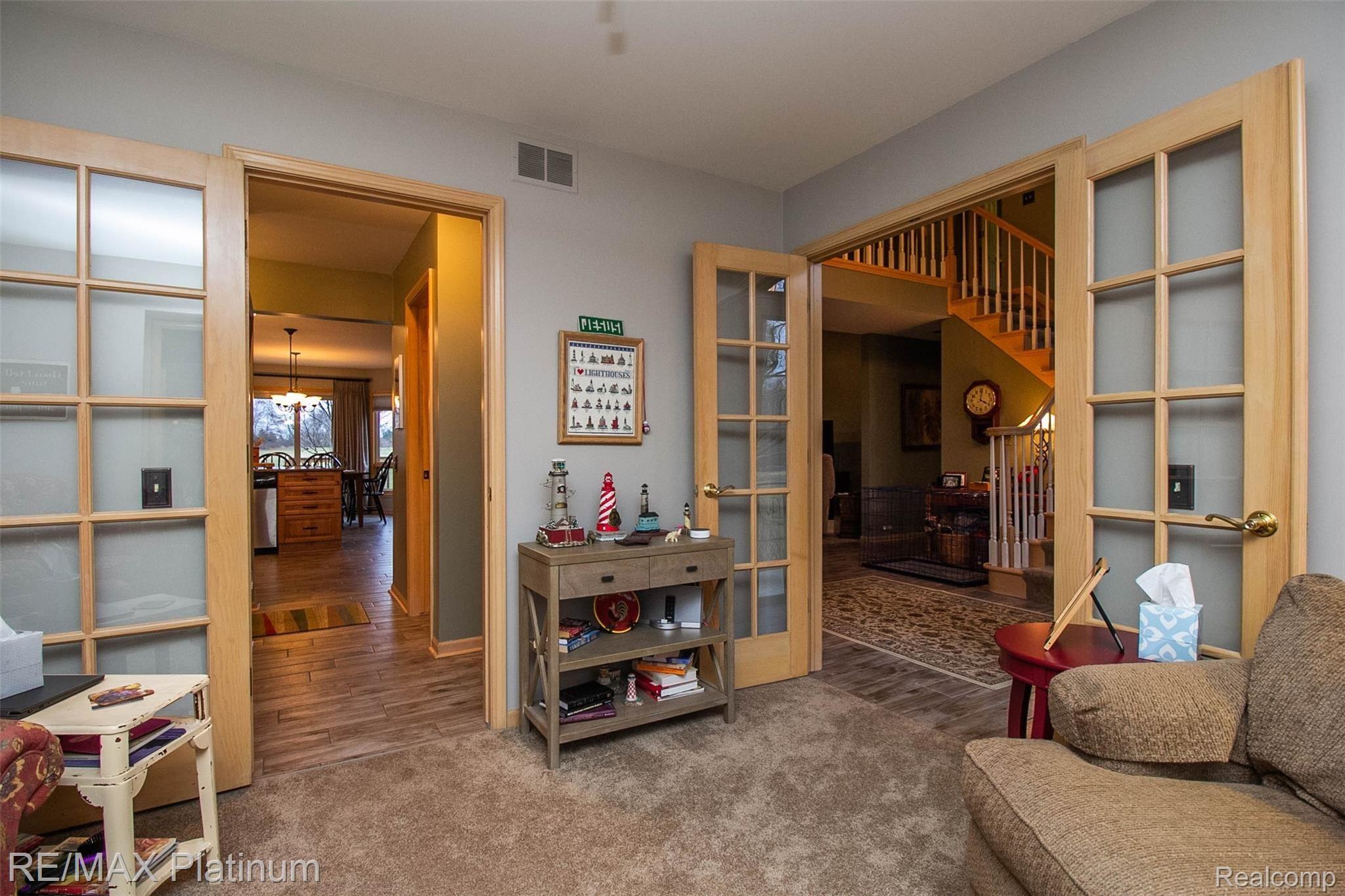 1819 Clover Ridge Drive Howell, MI 48843 - Photo 16 of 39 16.jpg