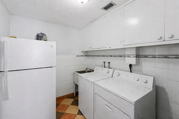 $395,000 | 1538 South Lake Avenue, Clearwater, FL 33756