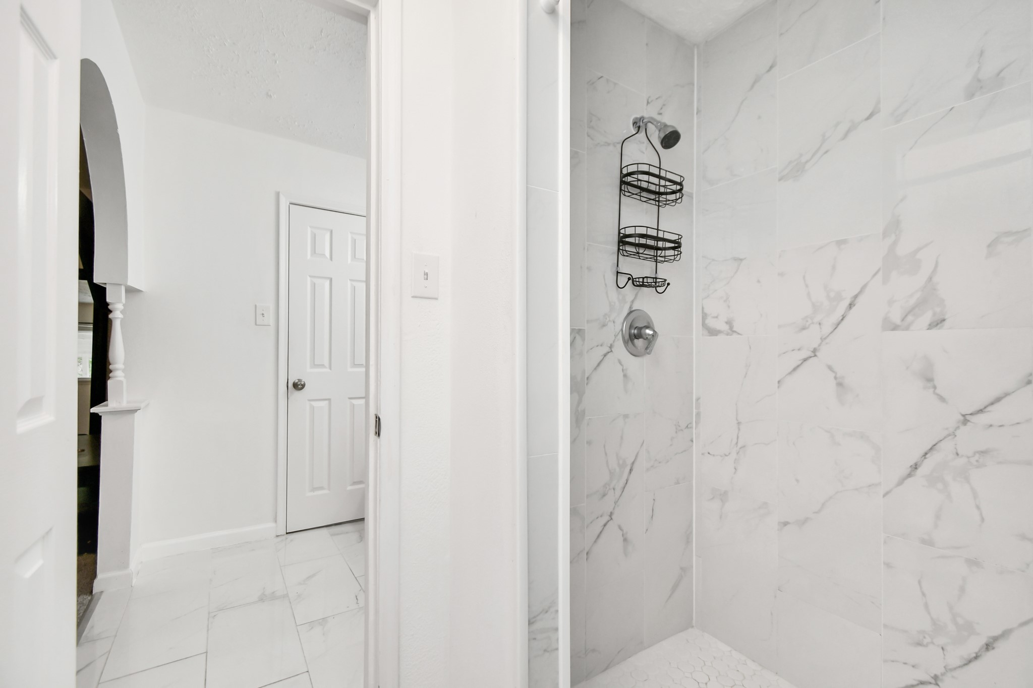 22723 Earlmist Drive Spring, TX 77373 - Photo 11 of 20 a bathroom with a shower