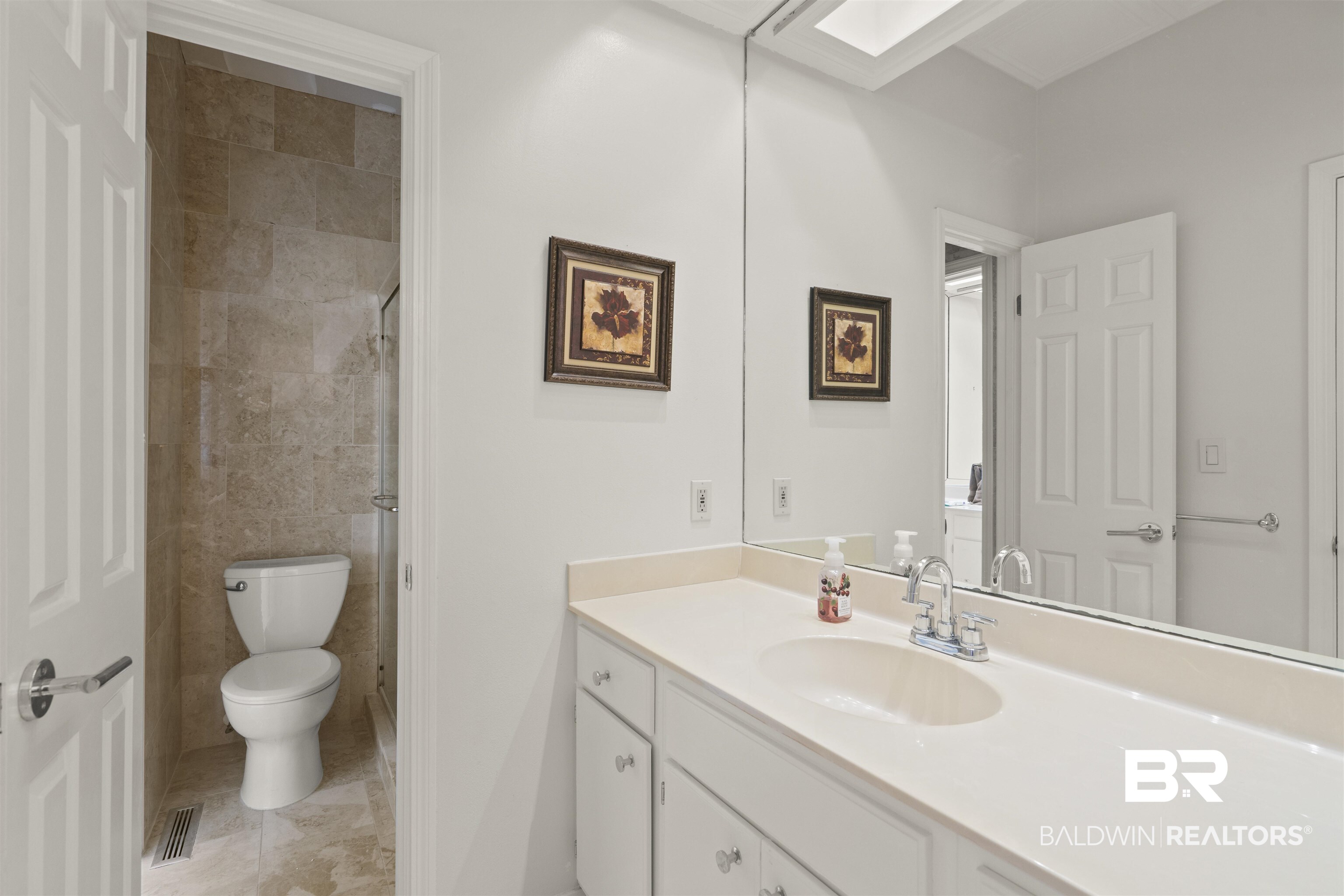 2005 Old County Road Daphne, AL 36526 - Photo 38 of 50 Bathroom 3 of 3