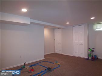 746 Bennington Road Folcroft, PA 19032 - Photo 6 of 12 Family Room