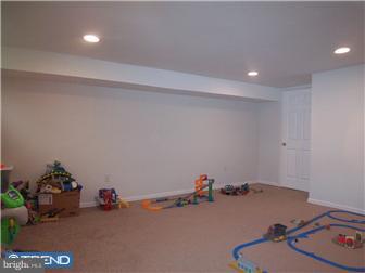746 Bennington Road Folcroft, PA 19032 - Photo 7 of 12 Family Room