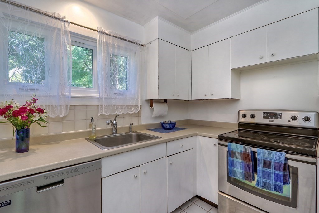 52 Todd Pond Road, Unit 52 Lincoln, MA 01773 - Photo 12 of 30 Gallery Image 12