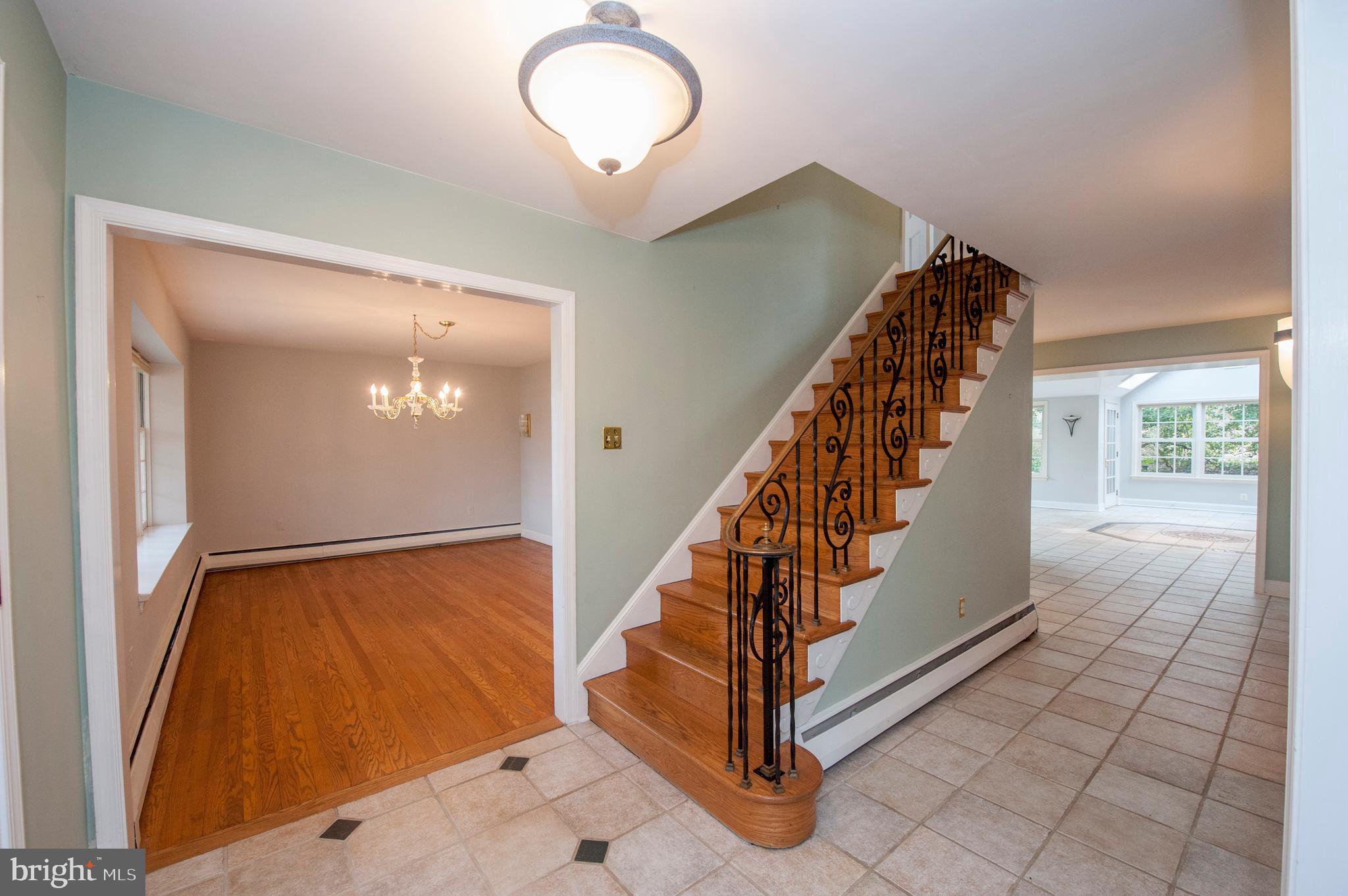 725 Knox Road Villanova, PA 19085 - Photo 3 of 23