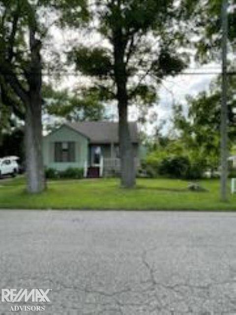 70189 Mellen Road Romeo, MI 48065 - Photo 4 of 25 50122182-3.JPG