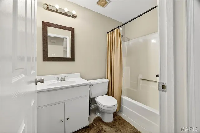 $155,000 | 75 Sugar Glen Court, Unit 7, St. Peters, MO 63376