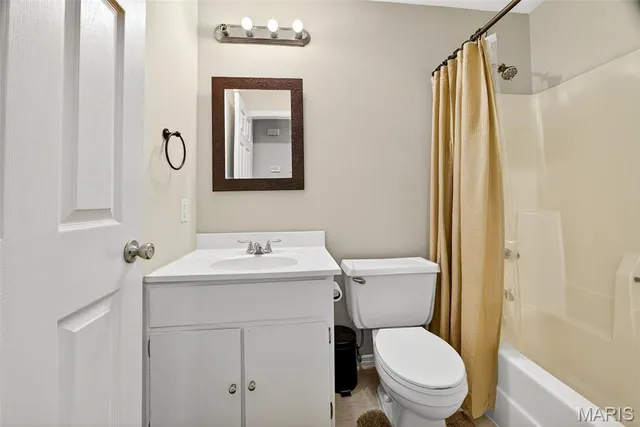 $155,000 | 75 Sugar Glen Court, Unit 7, St. Peters, MO 63376