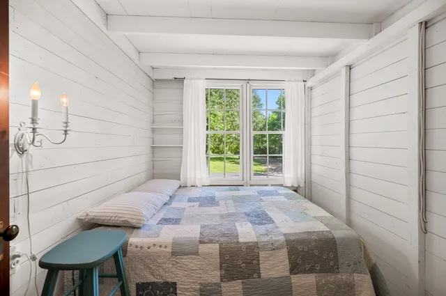 $1,100,000 | 335 West Shore Road, South Hero, VT 05486