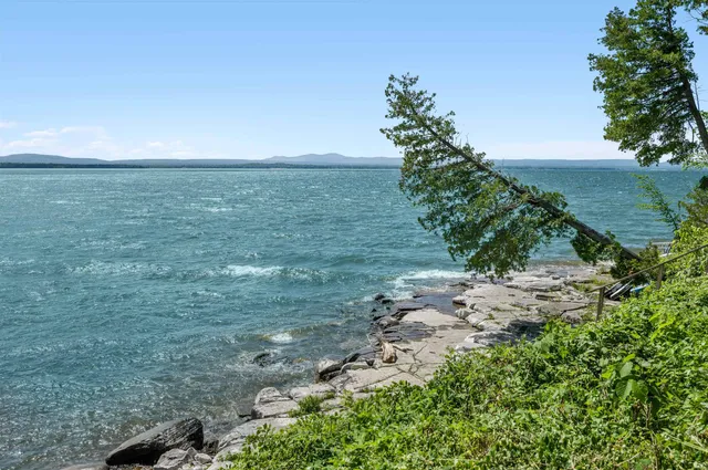 $1,100,000 | 335 West Shore Road, South Hero, VT 05486