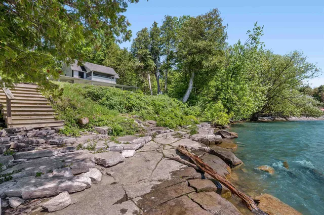 $1,100,000 | 335 West Shore Road, South Hero, VT 05486