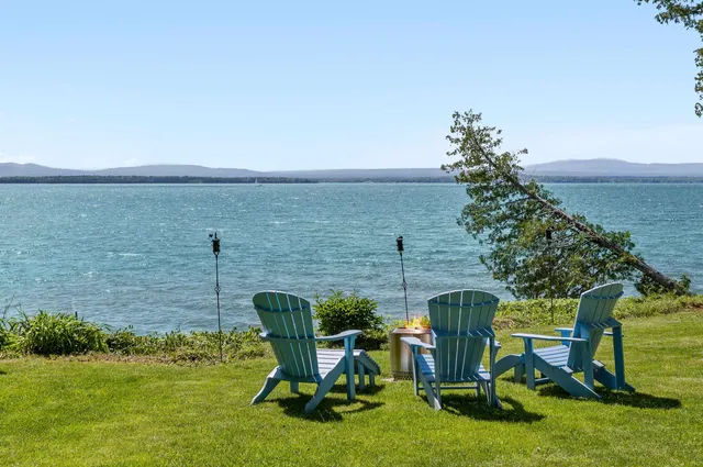 $1,100,000 | 335 West Shore Road, South Hero, VT 05486