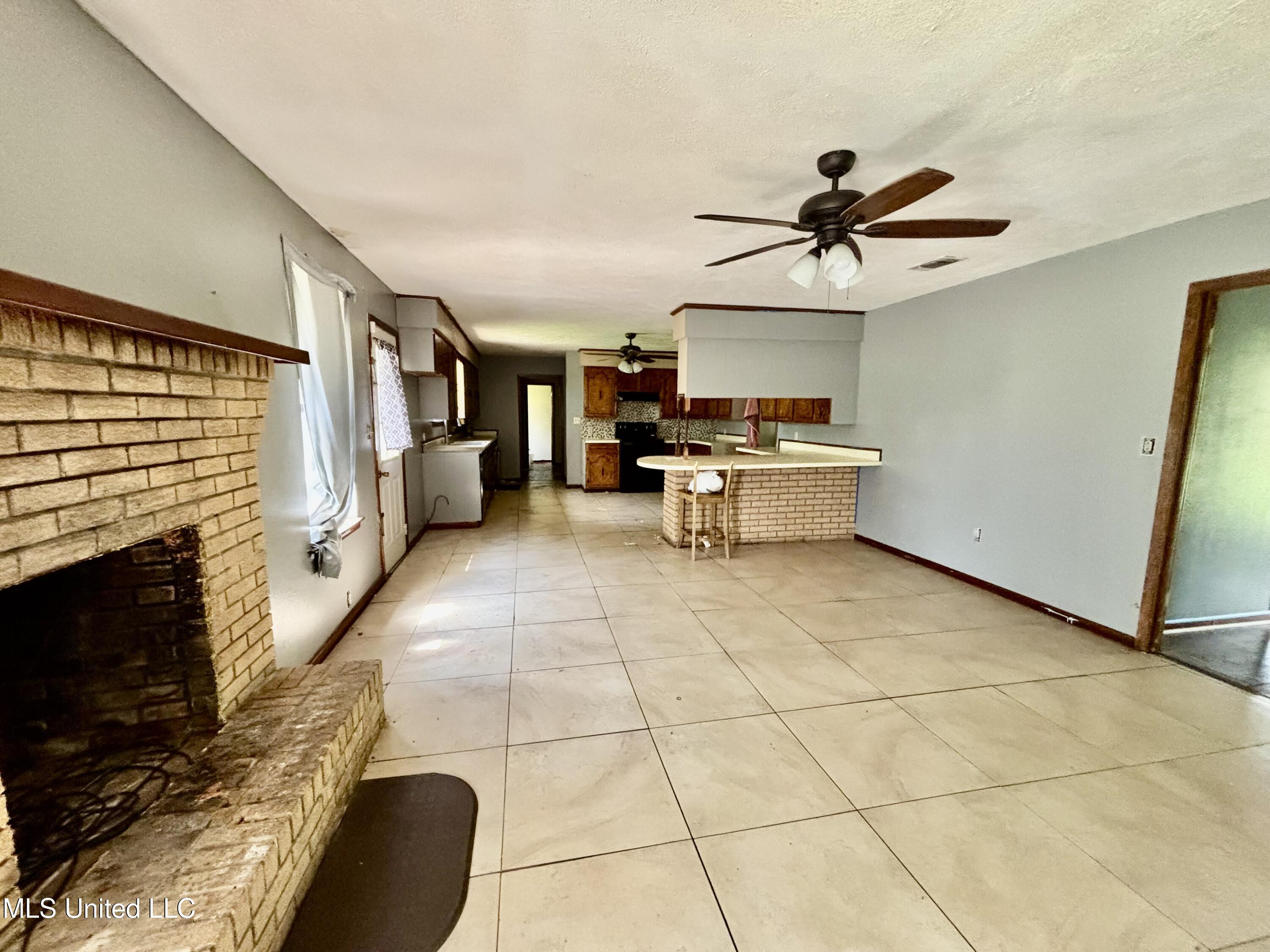 463 Daughdrill Road Silver Creek, MS 39663 - Photo 6 of 19 IMG_8063