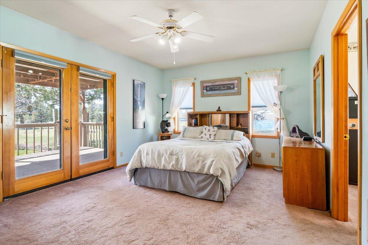 5995 Southwest Shad Road Terrebonne, OR 97760 - Photo 24 of 49 48-Primary Bedroom