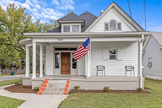 $425,000 | 1601 East 14th Street, Chattanooga, TN 37404