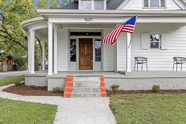 $425,000 | 1601 East 14th Street, Chattanooga, TN 37404