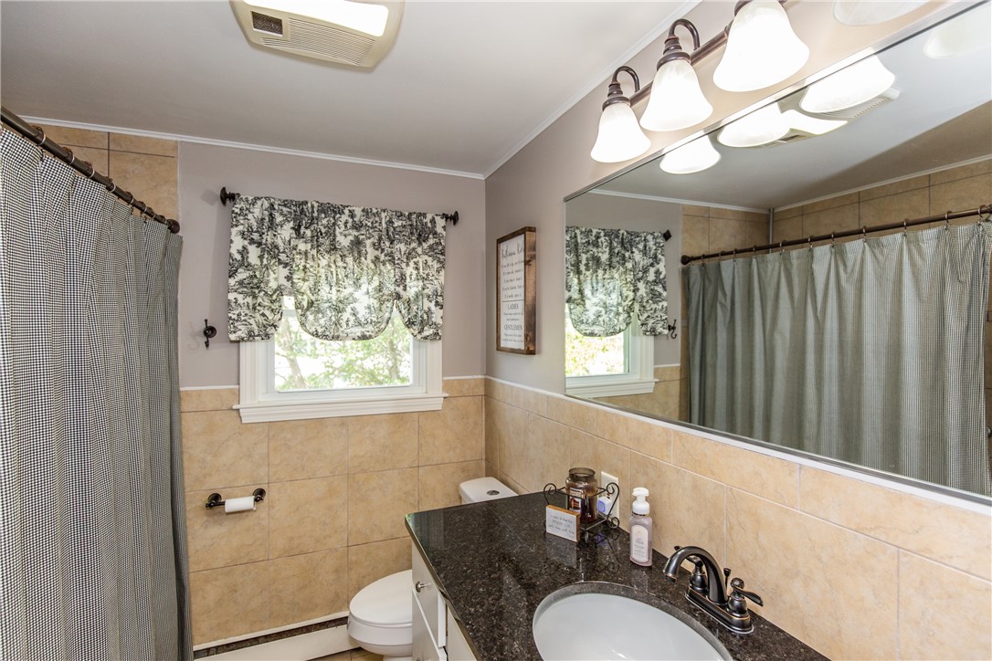 165 Getchell Avenue Woonsocket, RI 02895 - Photo 13 of 26