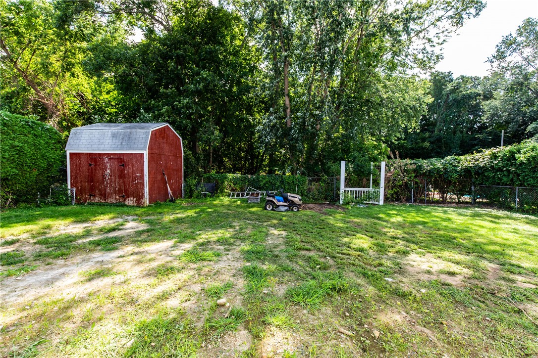 165 Getchell Avenue Woonsocket, RI 02895 - Photo 25 of 26