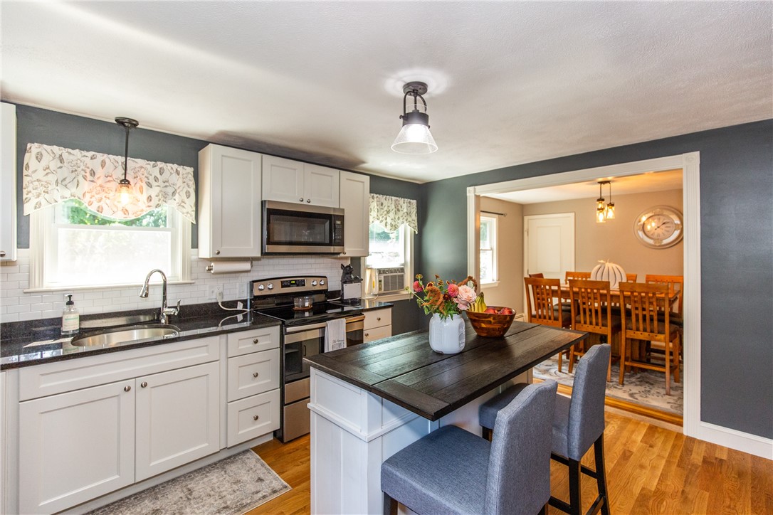 165 Getchell Avenue Woonsocket, RI 02895 - Photo 10 of 26