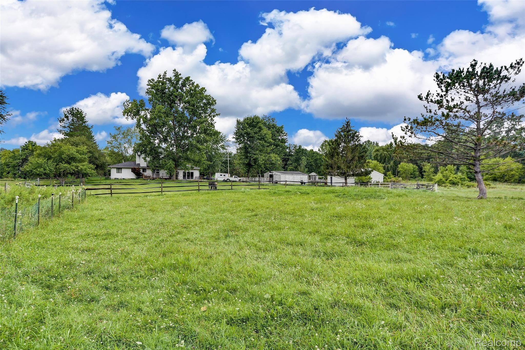 8110 Linden Road Fenton, MI 48430 - Photo 40 of 58 Linden (36).jpg