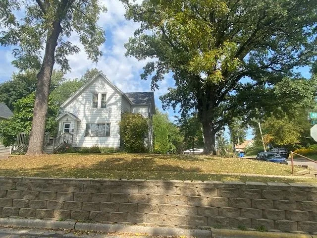 $243,700 | 751 Mound Street, Baraboo, WI 53913