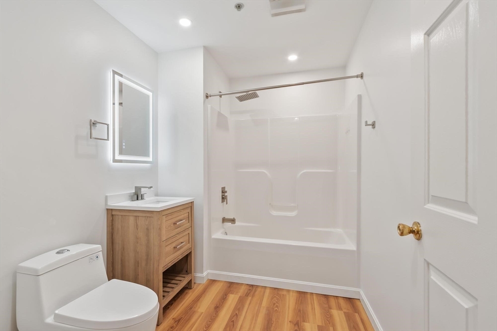 75 Walnut Street, Unit 302 Peabody, MA 01960 - Photo 20 of 31