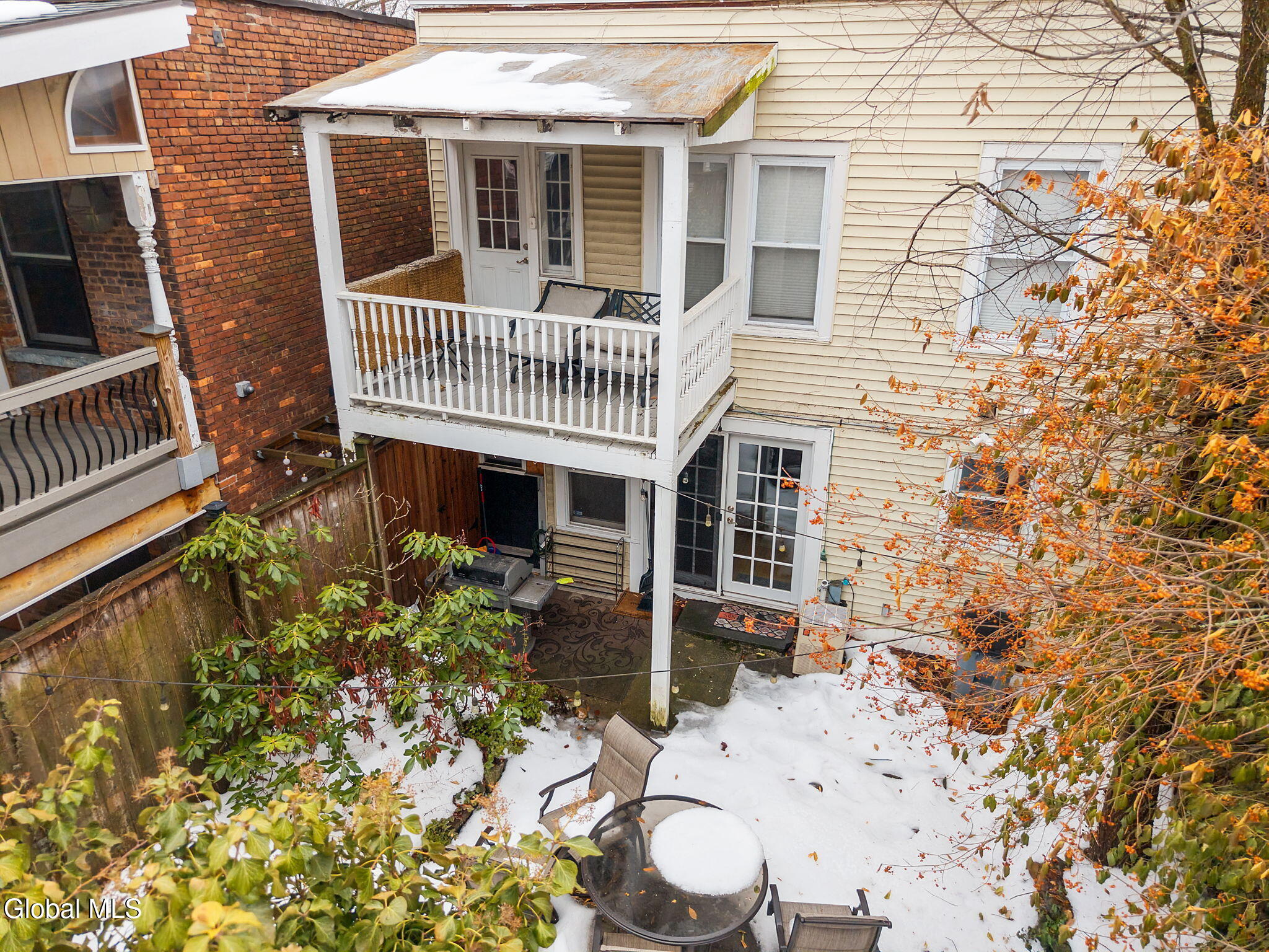 83 Spring Street Albany, NY 12210 - Photo 29 of 29 47-83SpringSt_yard_06