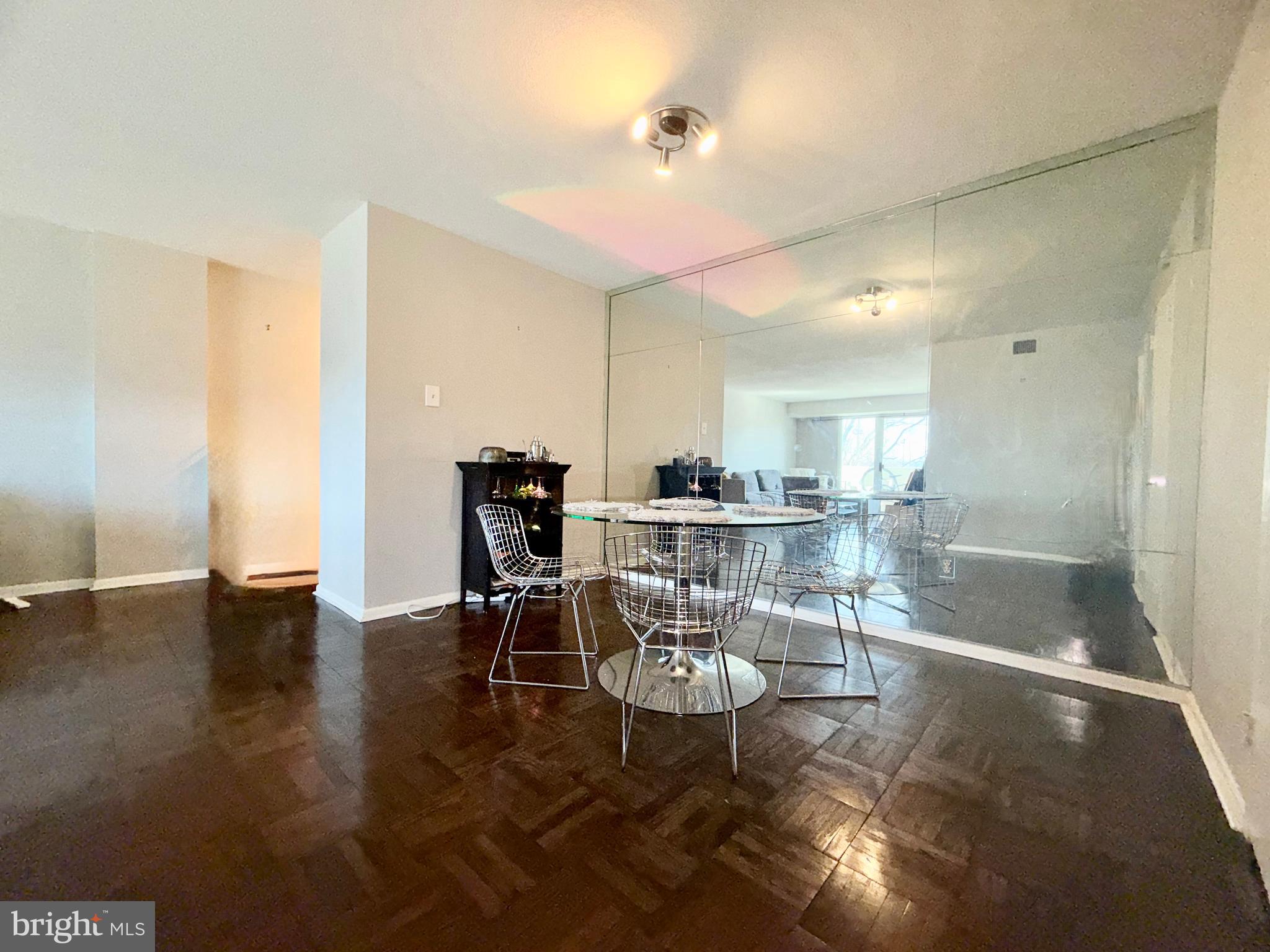 700 7th Street Southwest, Unit 406 Washington, DC 20024 - Photo 15 of 37 Dining area