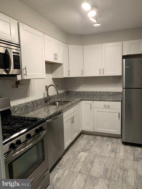 700 7th Street Southwest, Unit 406 Washington, DC 20024 - Photo 16 of 37