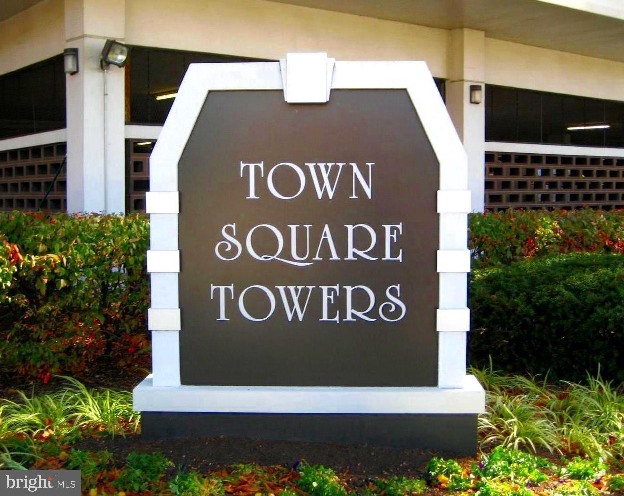 700 7th Street Southwest, Unit 406 Washington, DC 20024 - Photo 2 of 37