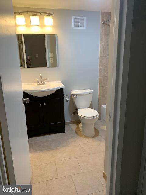 700 7th Street Southwest, Unit 406 Washington, DC 20024 - Photo 21 of 37