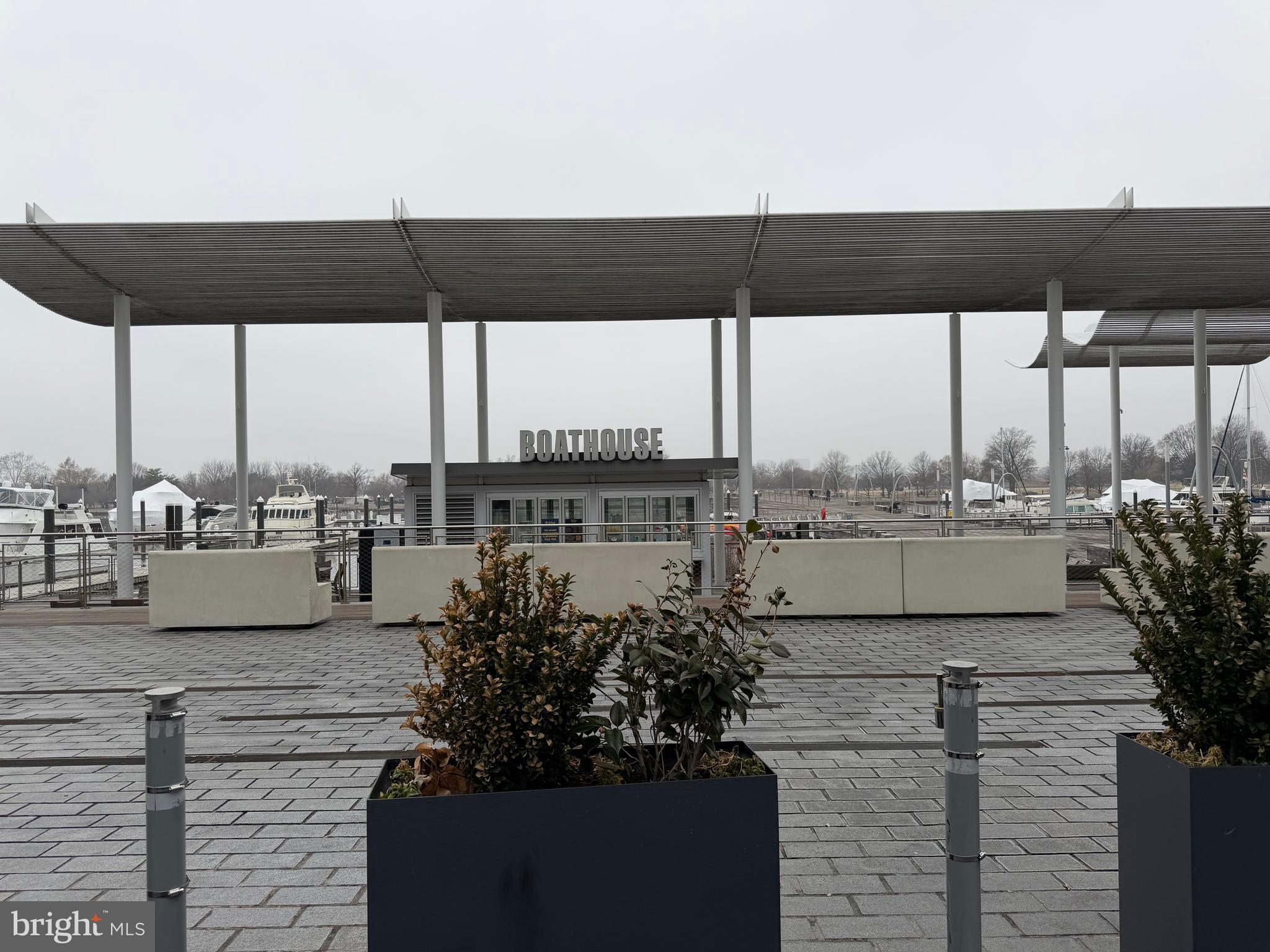 700 7th Street Southwest, Unit 406 Washington, DC 20024 - Photo 33 of 37