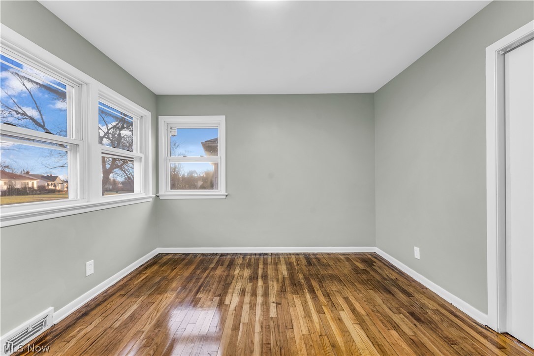 20649 Centuryway Road Maple Heights, OH 44137 - Photo 13 of 28