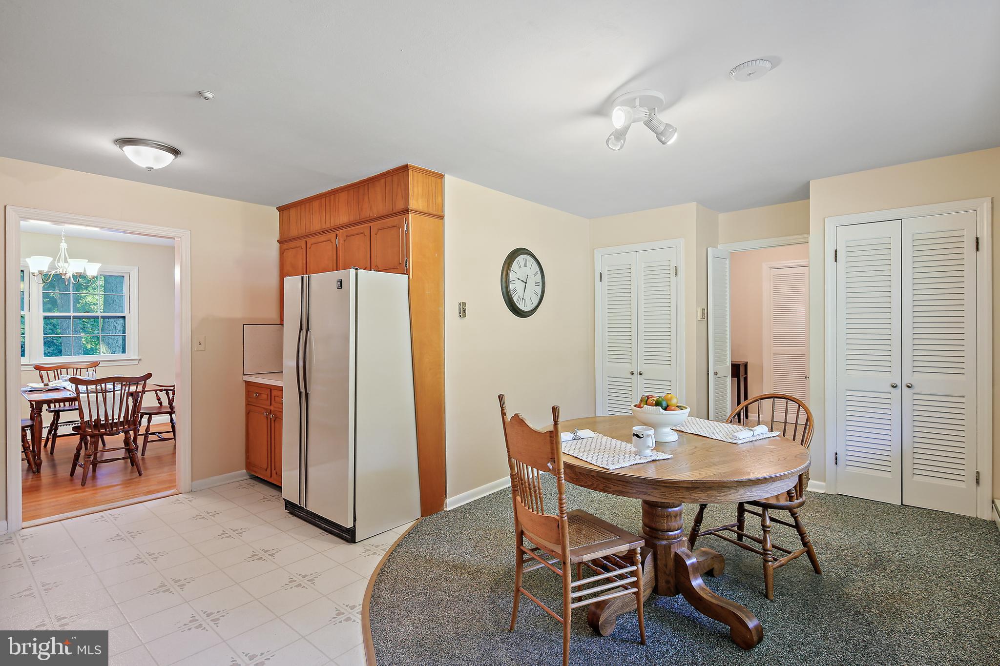 10033 Fox Den Road Ellicott City, MD 21042 - Photo 12 of 39 Eati-in Kitchen