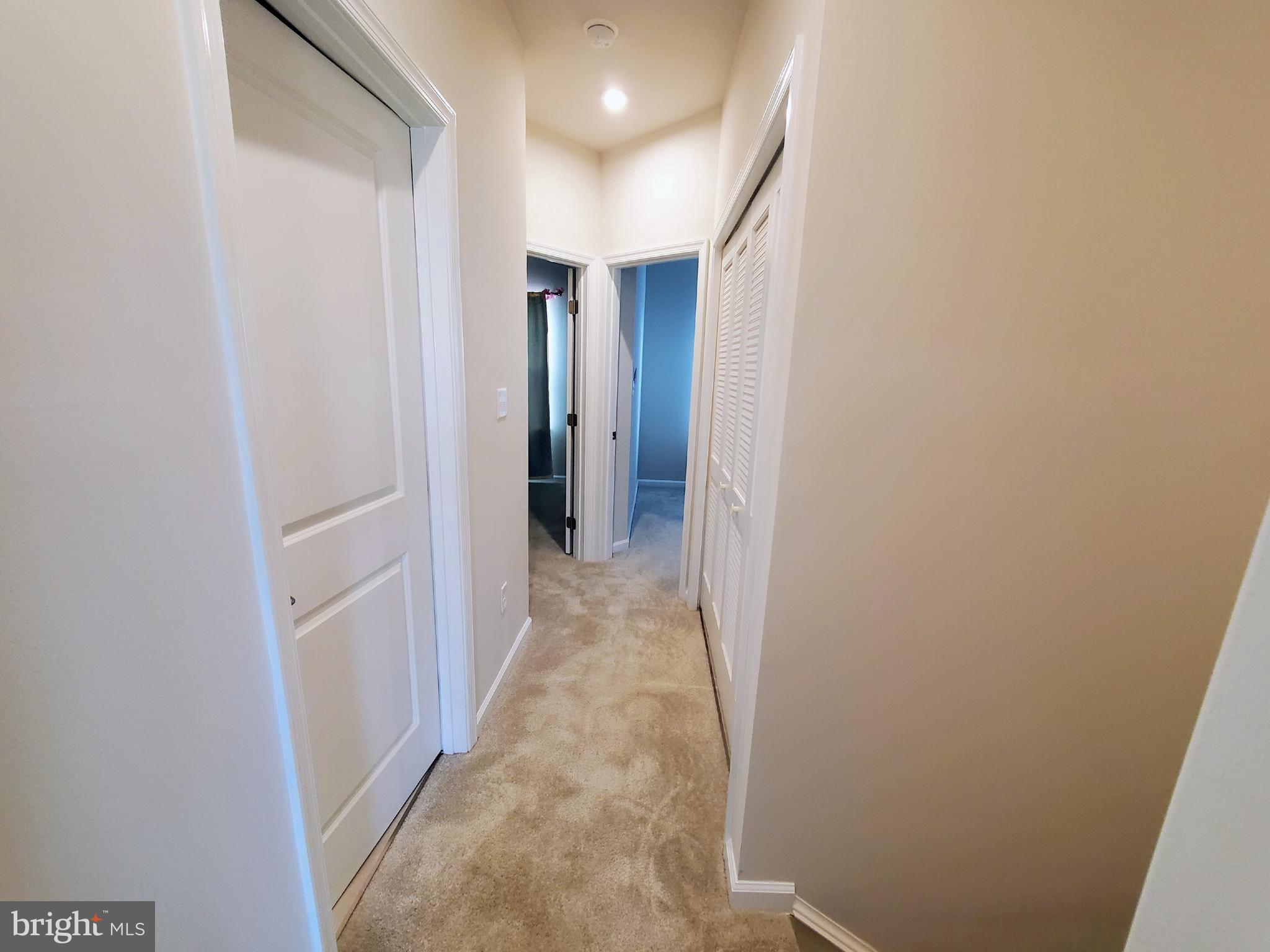 31 Roundstone Run Swedesboro, NJ 08085 - Photo 24 of 37 Level 3 - hallway