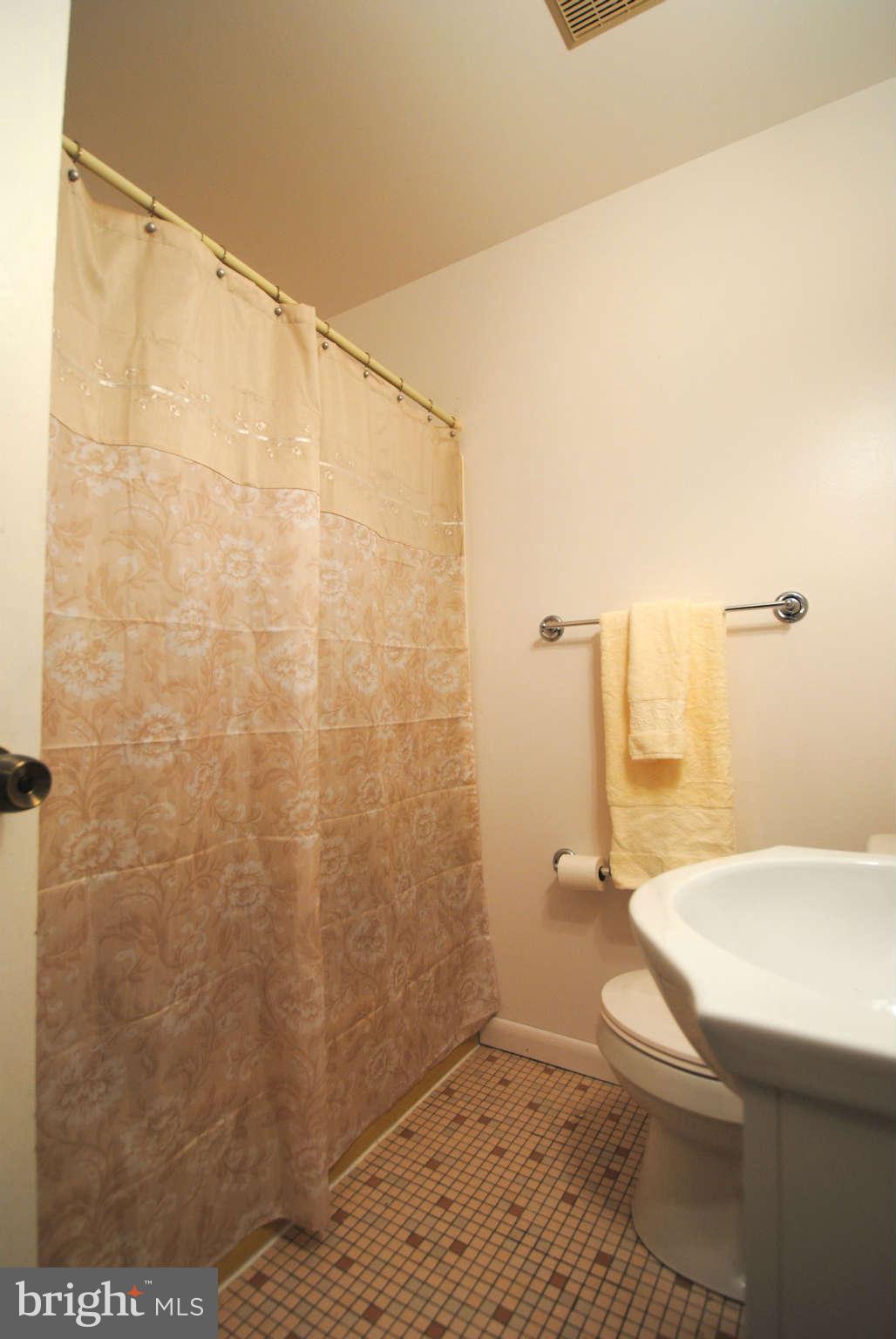 1012 Wallace Road Crownsville, MD 21032 - Photo 14 of 30 Bath