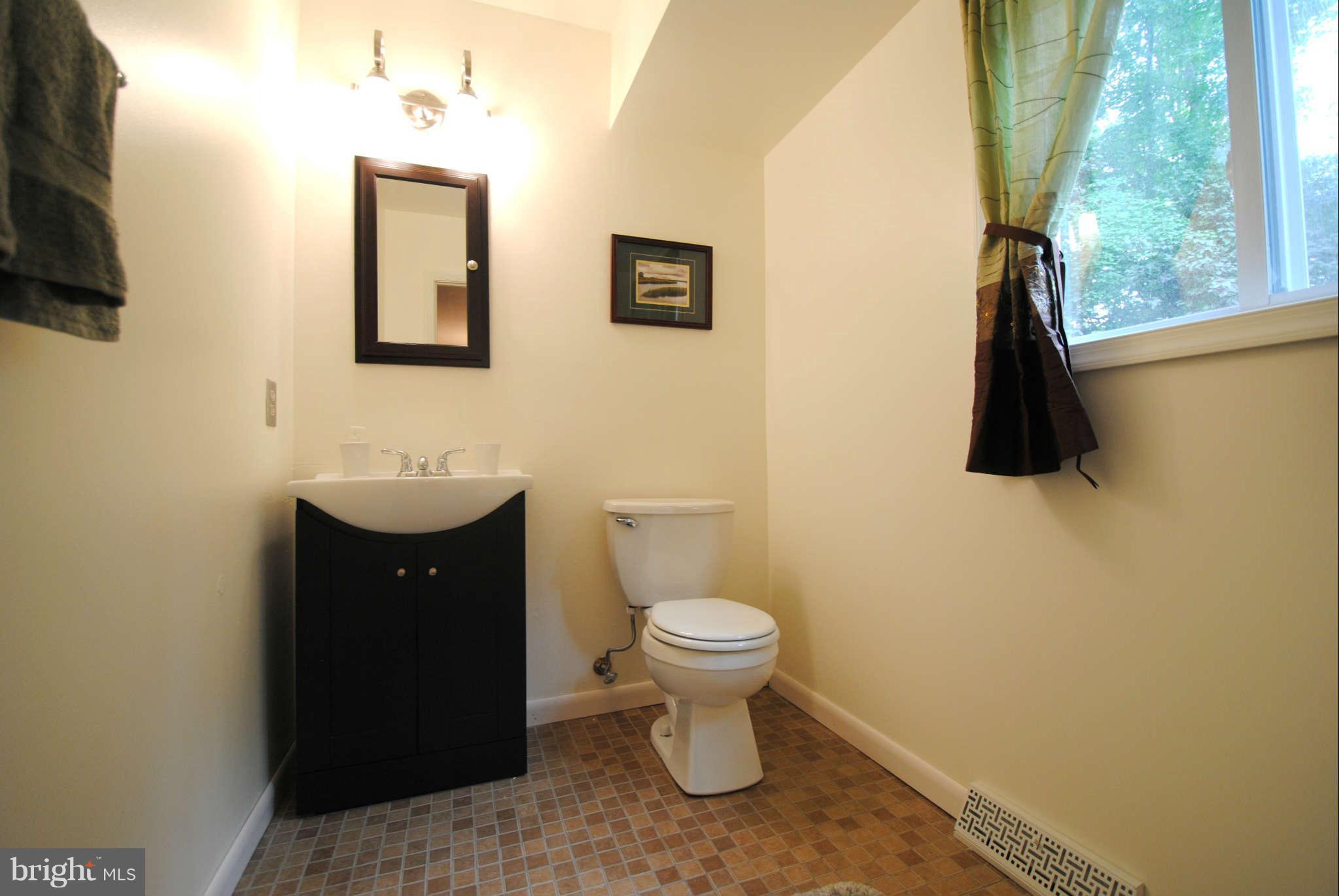 1012 Wallace Road Crownsville, MD 21032 - Photo 17 of 30 half bath in guest room