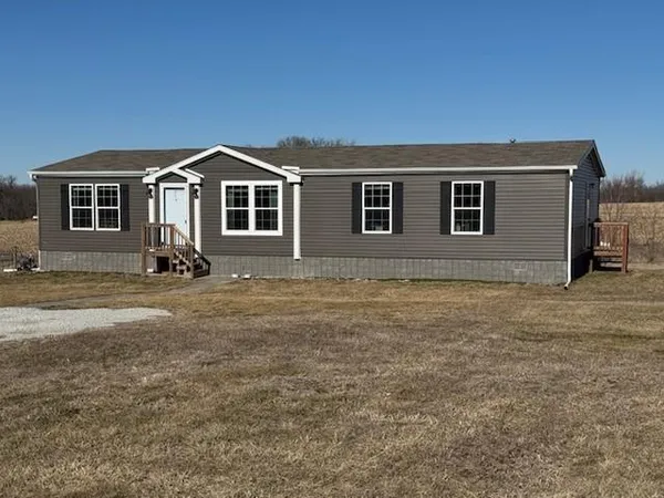 $345,000 | 600 Northwest 305th Street, Plattsburg, MO 64477