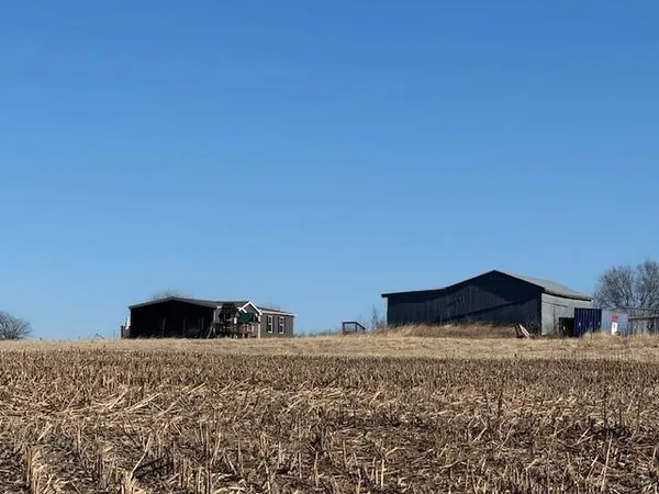 $345,000 | 600 Northwest 305th Street, Plattsburg, MO 64477