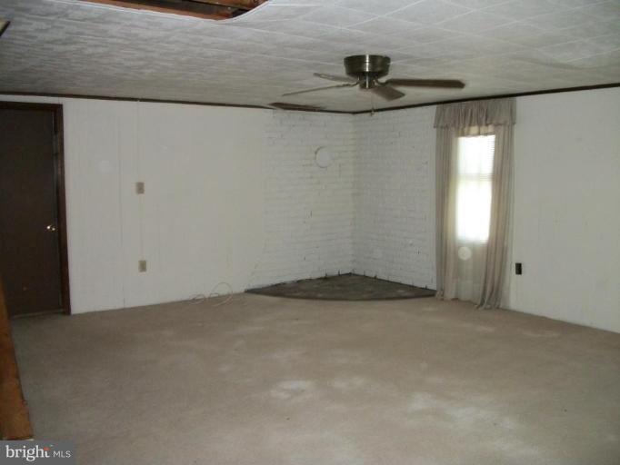 1325 Stone Boundary Road Cambridge, MD 21613 - Photo 9 of 11 Living Room #2
