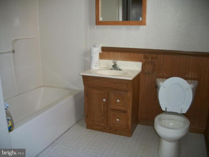 1325 Stone Boundary Road Cambridge, MD 21613 - Photo 10 of 11 Bath #1