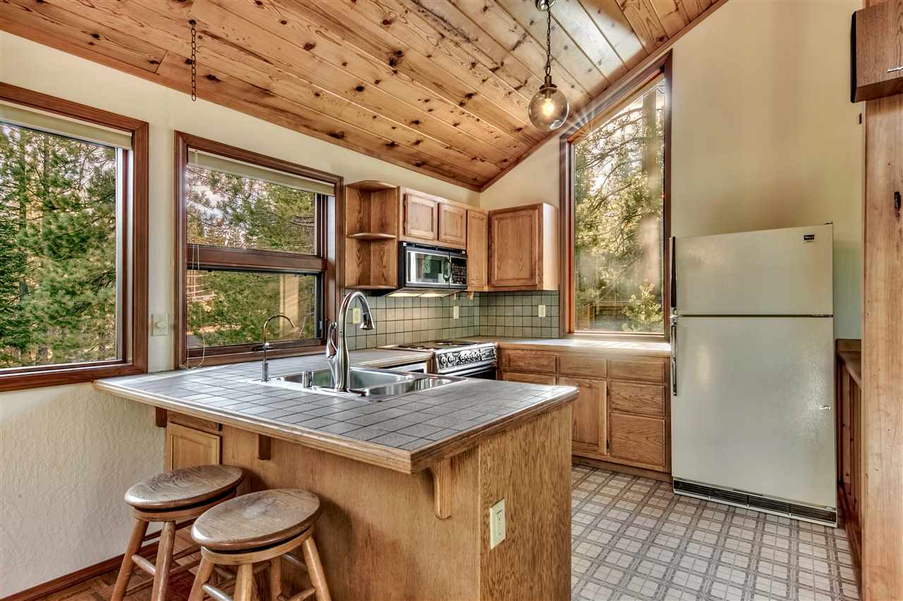 14731 Tyrol Road Truckee, CA 96161 - Photo 8 of 18 Gallery Image 8