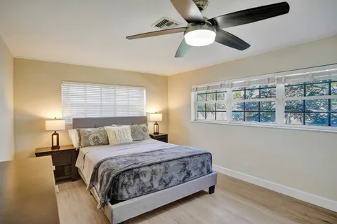 $1,125,000 | 3930 Northeast 21st Avenue, Fort Lauderdale, FL 33308