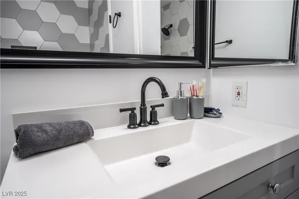 $3,300 | 2364 Belvedere Drive, Henderson, NV 89014