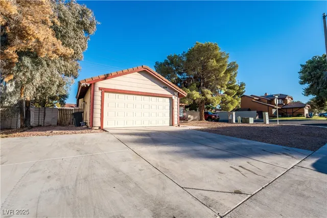 $3,300 | 2364 Belvedere Drive, Henderson, NV 89014